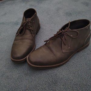 Men's Gray Chukka Boots